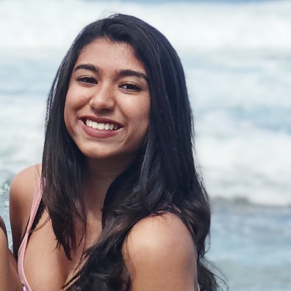 Meet your Posher, Divya - Picture 1 of 1